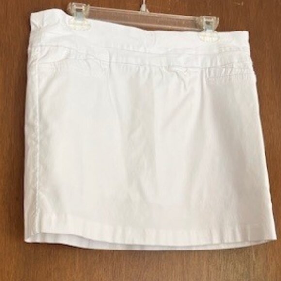 New Directions White Skort size 14P - Picture 1 of 2